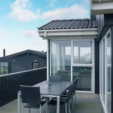 3 Bedroom Awesome In Hjorring * 朗斯特拉普