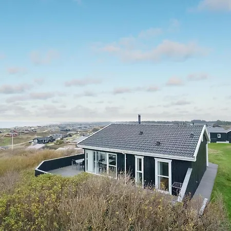 3 Bedroom Awesome Home In Hjorring
